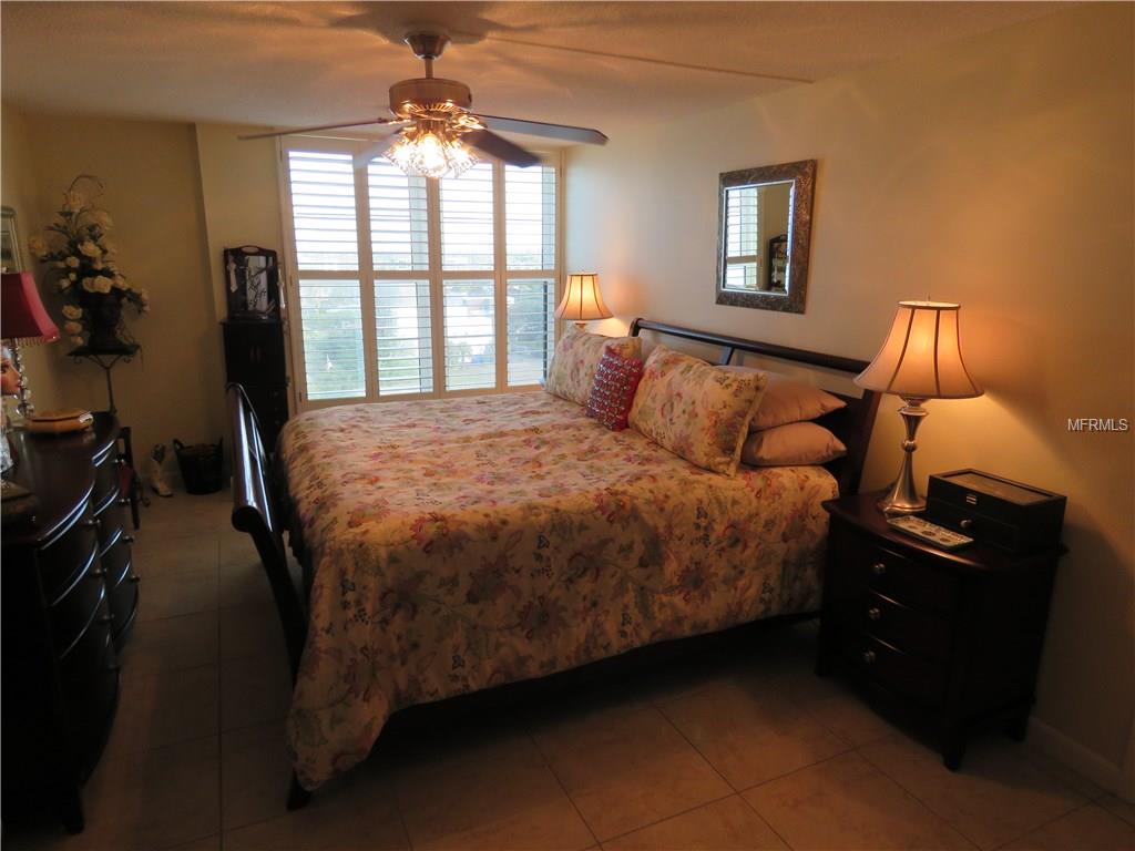 629 ALHAMBRA ROAD, VENICE, Florida 34285, 2 Bedrooms Bedrooms, 6 Rooms Rooms,2 BathroomsBathrooms,Residential,For sale,ALHAMBRA,A4185314
