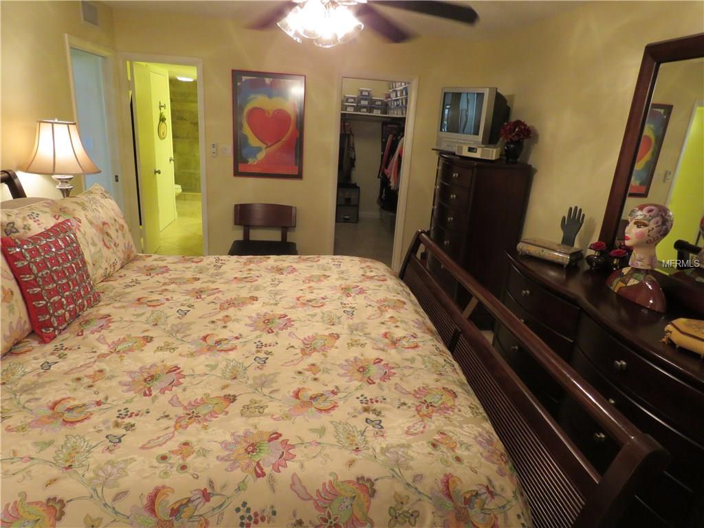 629 ALHAMBRA ROAD, VENICE, Florida 34285, 2 Bedrooms Bedrooms, 6 Rooms Rooms,2 BathroomsBathrooms,Residential,For sale,ALHAMBRA,A4185314