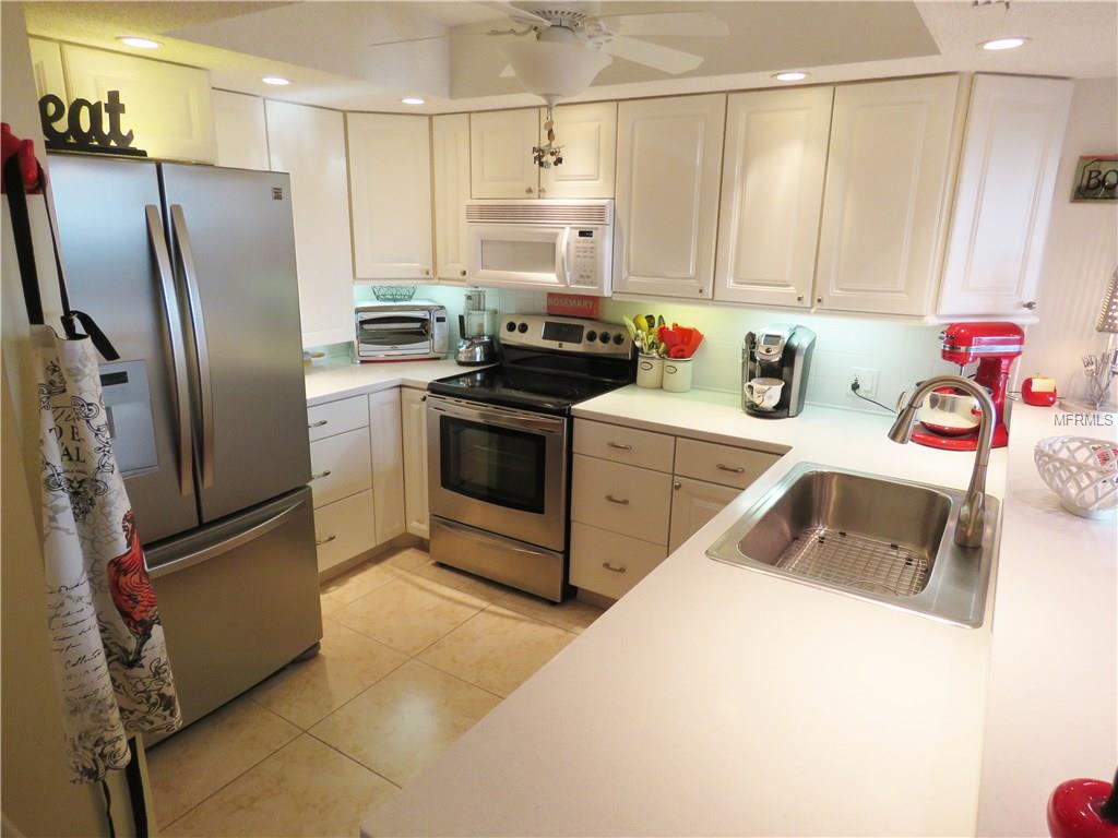 629 ALHAMBRA ROAD, VENICE, Florida 34285, 2 Bedrooms Bedrooms, 6 Rooms Rooms,2 BathroomsBathrooms,Residential,For sale,ALHAMBRA,A4185314