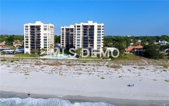 629 ALHAMBRA ROAD, VENICE, Florida 34285, 2 Bedrooms Bedrooms, 6 Rooms Rooms,2 BathroomsBathrooms,Residential,For sale,ALHAMBRA,A4185314