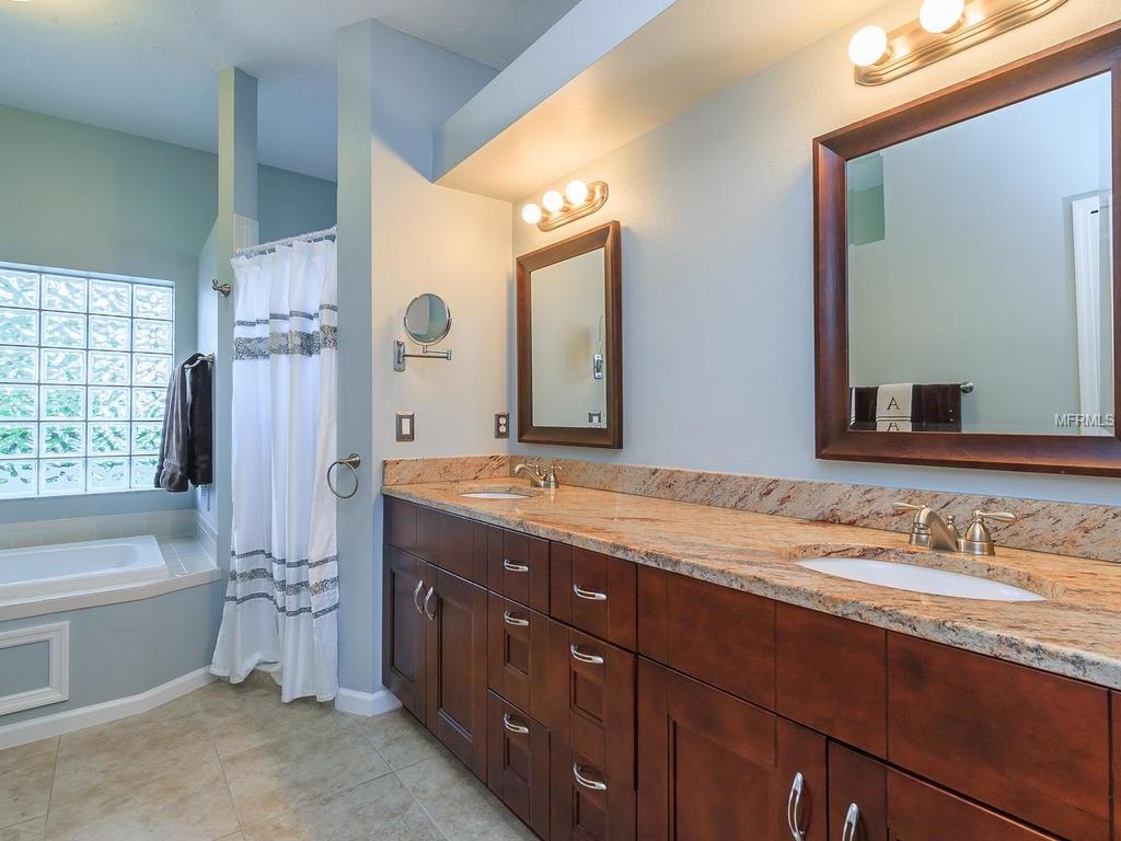 8303 DEERBROOK CIRCLE, SARASOTA, Florida 34238, 4 Bedrooms Bedrooms, 10 Rooms Rooms,3 BathroomsBathrooms,Residential,For sale,DEERBROOK,A4203020