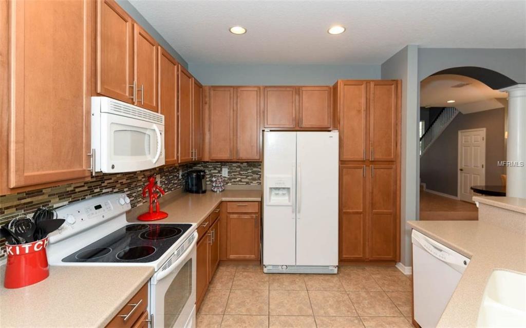 8253 VILLA GRANDE COURT, SARASOTA, Florida 34243, 3 Bedrooms Bedrooms, 11 Rooms Rooms,2 BathroomsBathrooms,Residential,For sale,VILLA GRANDE,A4207664