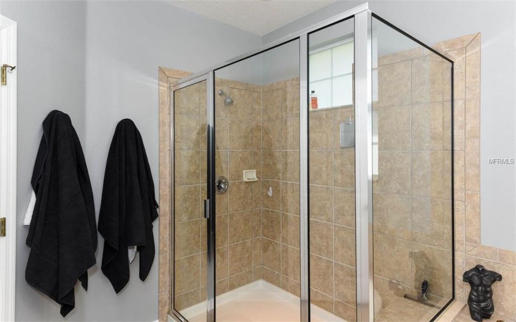 8253 VILLA GRANDE COURT, SARASOTA, Florida 34243, 3 Bedrooms Bedrooms, 11 Rooms Rooms,2 BathroomsBathrooms,Residential,For sale,VILLA GRANDE,A4207664