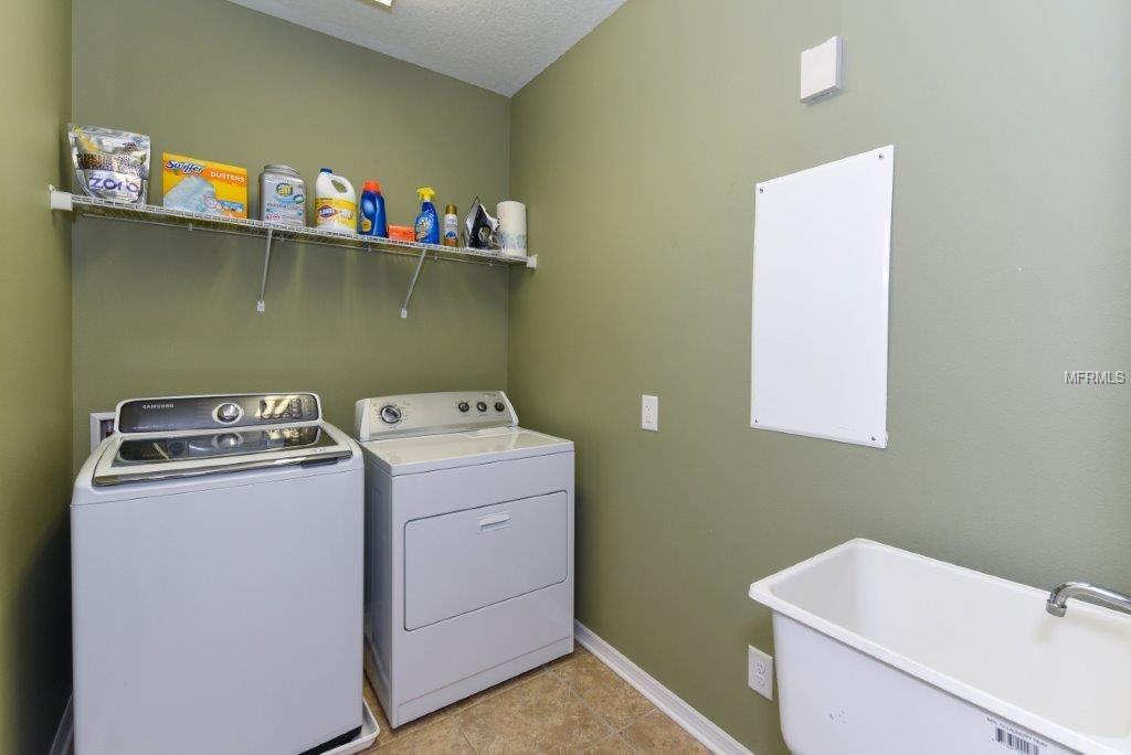 8253 VILLA GRANDE COURT, SARASOTA, Florida 34243, 3 Bedrooms Bedrooms, 11 Rooms Rooms,2 BathroomsBathrooms,Residential,For sale,VILLA GRANDE,A4207664