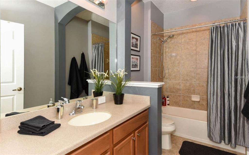 8253 VILLA GRANDE COURT, SARASOTA, Florida 34243, 3 Bedrooms Bedrooms, 11 Rooms Rooms,2 BathroomsBathrooms,Residential,For sale,VILLA GRANDE,A4207664