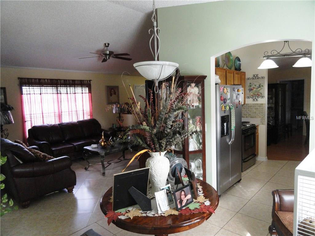 1918 PLUMTREE DRIVE, DELTONA, Florida 32725, 4 Bedrooms Bedrooms, 7 Rooms Rooms,2 BathroomsBathrooms,Residential,For sale,PLUMTREE,V4722699