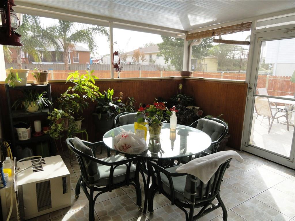 1918 PLUMTREE DRIVE, DELTONA, Florida 32725, 4 Bedrooms Bedrooms, 7 Rooms Rooms,2 BathroomsBathrooms,Residential,For sale,PLUMTREE,V4722699