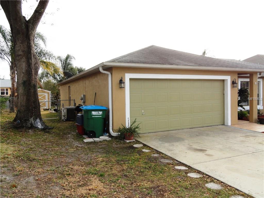 1918 PLUMTREE DRIVE, DELTONA, Florida 32725, 4 Bedrooms Bedrooms, 7 Rooms Rooms,2 BathroomsBathrooms,Residential,For sale,PLUMTREE,V4722699