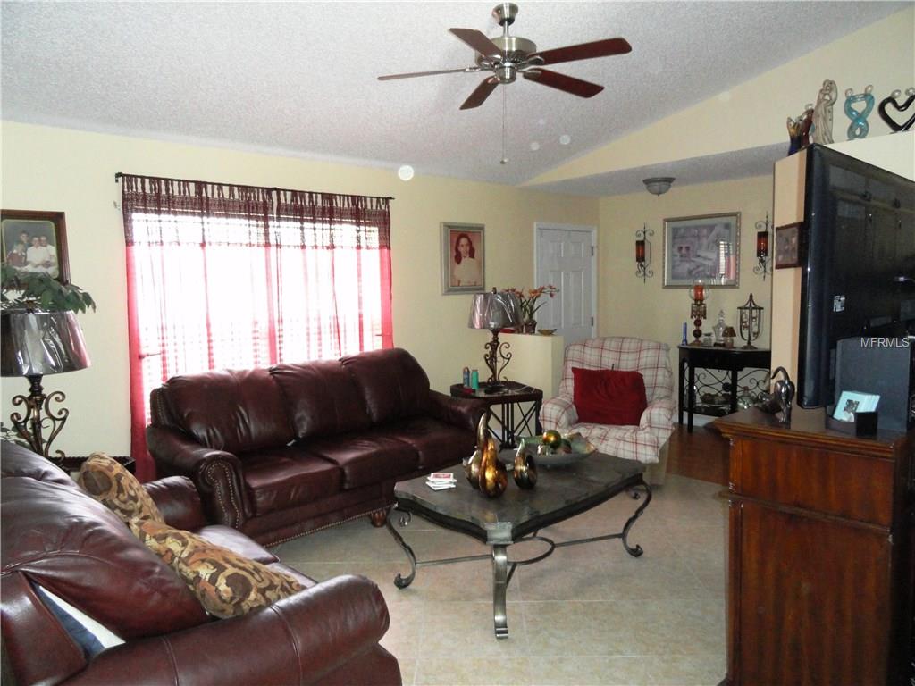 1918 PLUMTREE DRIVE, DELTONA, Florida 32725, 4 Bedrooms Bedrooms, 7 Rooms Rooms,2 BathroomsBathrooms,Residential,For sale,PLUMTREE,V4722699