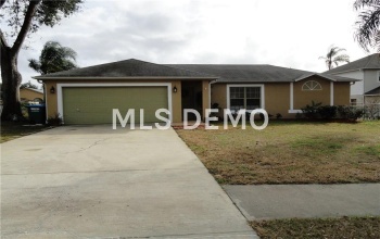 1918 PLUMTREE DRIVE, DELTONA, Florida 32725, 4 Bedrooms Bedrooms, 7 Rooms Rooms,2 BathroomsBathrooms,Residential,For sale,PLUMTREE,V4722699