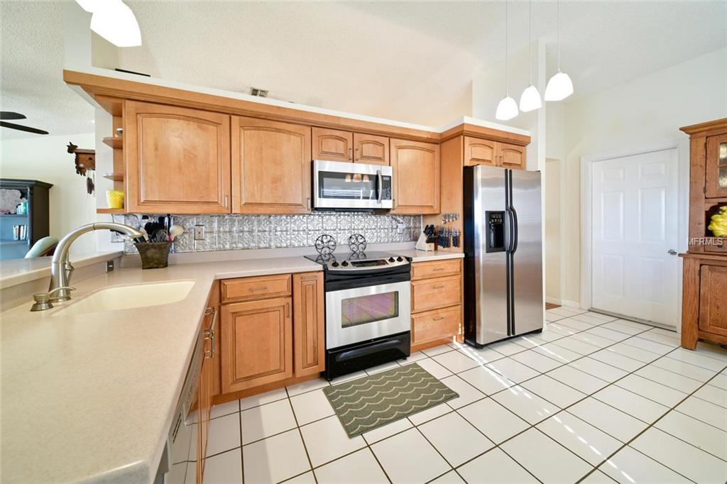 4106 14TH AVENUE E, BRADENTON, Florida 34208, 3 Bedrooms Bedrooms, 6 Rooms Rooms,2 BathroomsBathrooms,Residential,For sale,14TH,A4209365