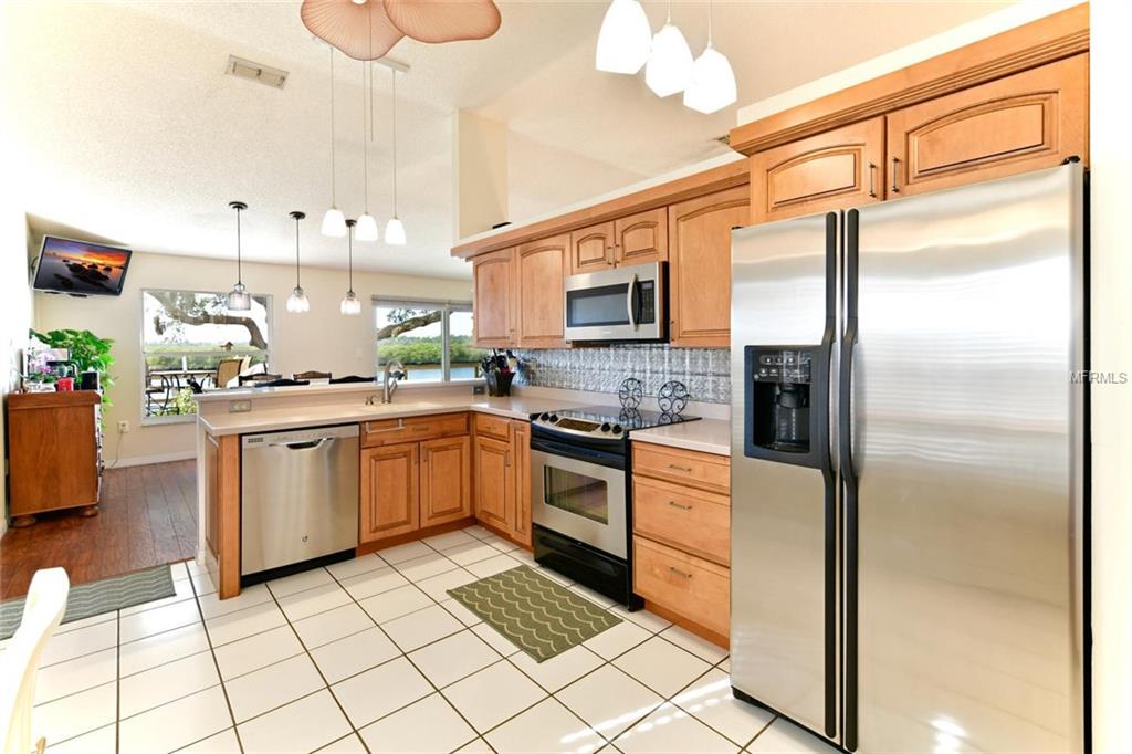 4106 14TH AVENUE E, BRADENTON, Florida 34208, 3 Bedrooms Bedrooms, 6 Rooms Rooms,2 BathroomsBathrooms,Residential,For sale,14TH,A4209365