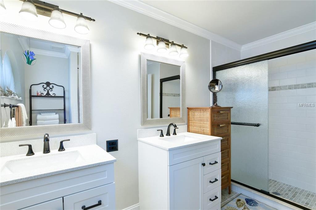 4106 14TH AVENUE E, BRADENTON, Florida 34208, 3 Bedrooms Bedrooms, 6 Rooms Rooms,2 BathroomsBathrooms,Residential,For sale,14TH,A4209365