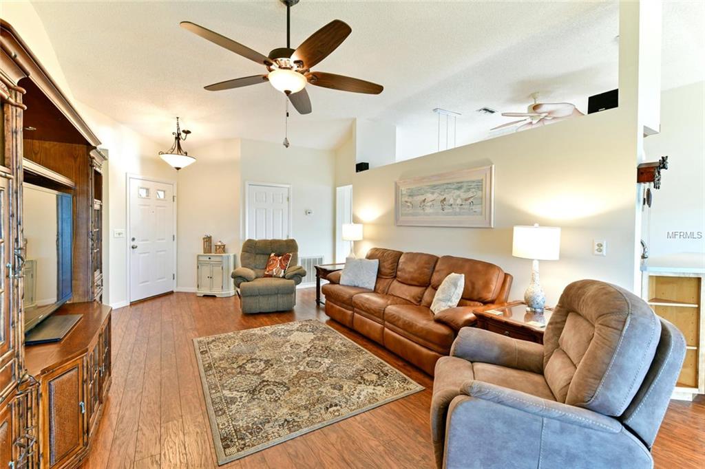 4106 14TH AVENUE E, BRADENTON, Florida 34208, 3 Bedrooms Bedrooms, 6 Rooms Rooms,2 BathroomsBathrooms,Residential,For sale,14TH,A4209365