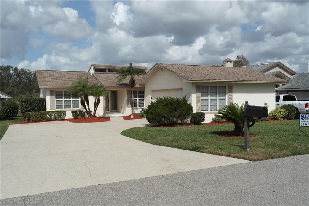 1465 GRAND CAYMAN CIRCLE, WINTER HAVEN, Florida 33884, 3 Bedrooms Bedrooms, 8 Rooms Rooms,2 BathroomsBathrooms,Residential,For sale,GRAND CAYMAN,P4719038