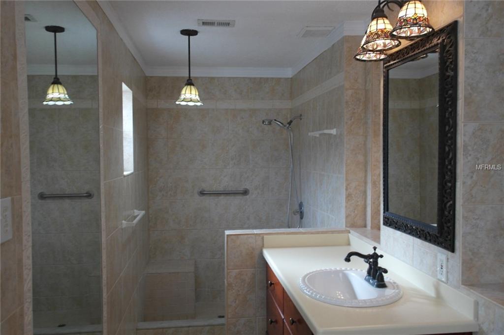 1465 GRAND CAYMAN CIRCLE, WINTER HAVEN, Florida 33884, 3 Bedrooms Bedrooms, 8 Rooms Rooms,2 BathroomsBathrooms,Residential,For sale,GRAND CAYMAN,P4719038