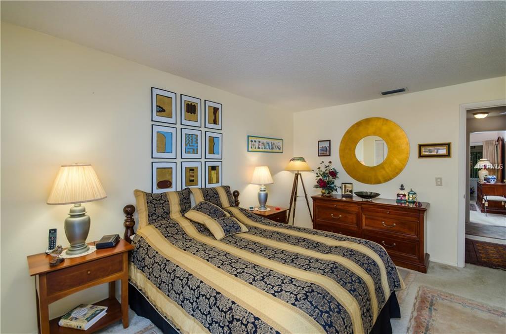 3403 FALCON PLACE, BRADENTON, Florida 34210, 2 Bedrooms Bedrooms, 5 Rooms Rooms,2 BathroomsBathrooms,Residential,For sale,FALCON,T2911480