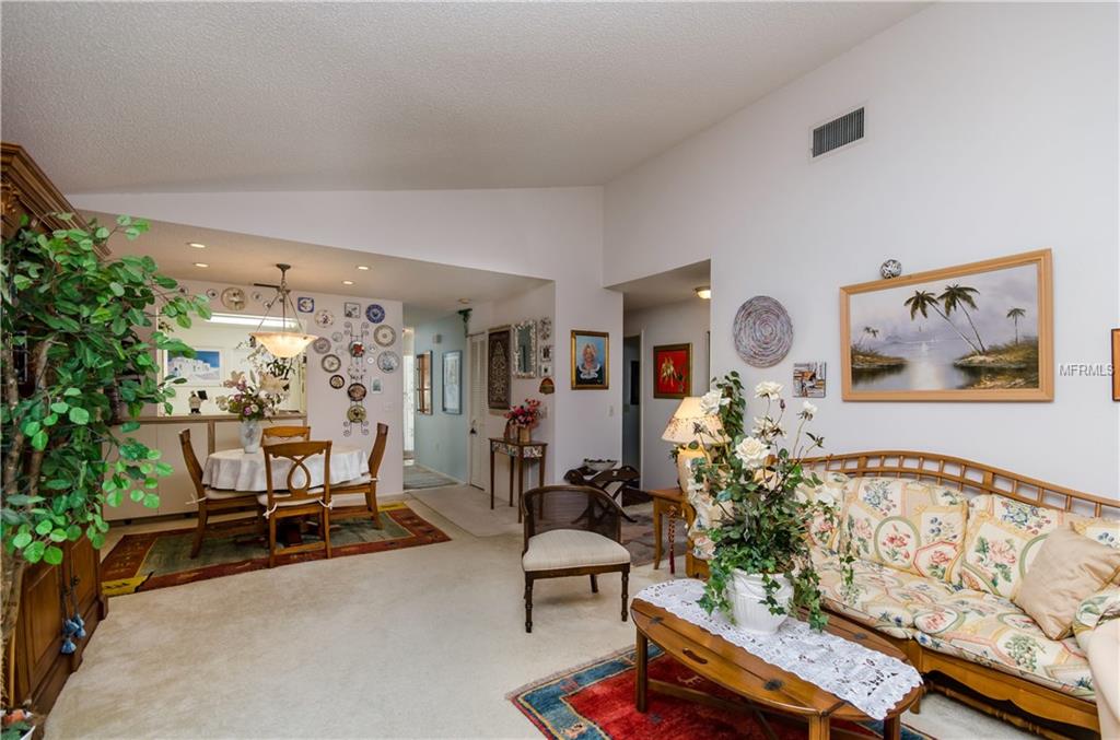 3403 FALCON PLACE, BRADENTON, Florida 34210, 2 Bedrooms Bedrooms, 5 Rooms Rooms,2 BathroomsBathrooms,Residential,For sale,FALCON,T2911480