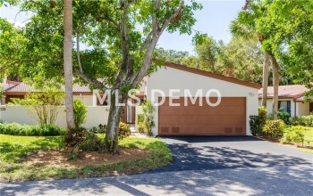 3403 FALCON PLACE, BRADENTON, Florida 34210, 2 Bedrooms Bedrooms, 5 Rooms Rooms,2 BathroomsBathrooms,Residential,For sale,FALCON,T2911480