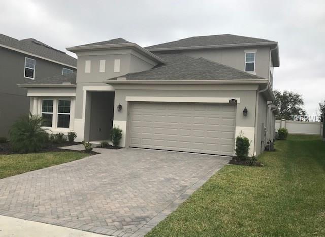 15563 HAMLIN BLOSSOM AVENUE, WINTER GARDEN, Florida 34787, 4 Bedrooms Bedrooms, 8 Rooms Rooms,2 BathroomsBathrooms,Residential,For sale,HAMLIN BLOSSOM,O5547171