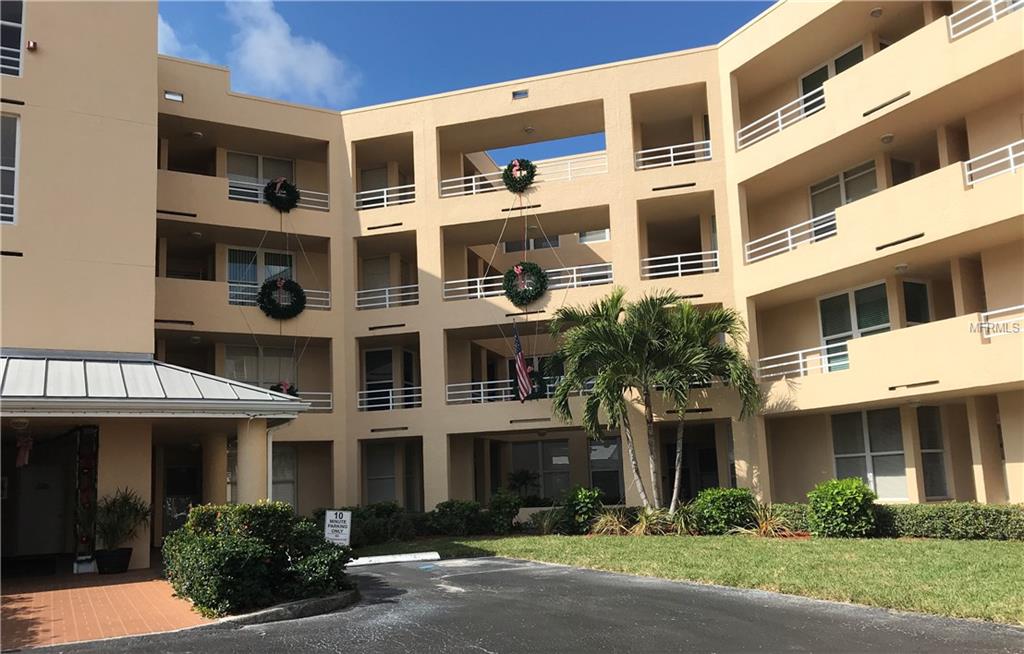 4440 FAIRWAYS BOULEVARD, BRADENTON, Florida 34209, 2 Bedrooms Bedrooms, 7 Rooms Rooms,2 BathroomsBathrooms,Residential,For sale,FAIRWAYS,A4205148