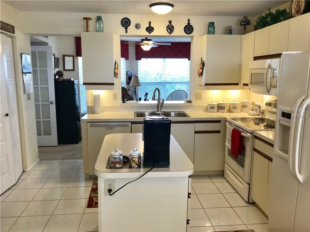 4440 FAIRWAYS BOULEVARD, BRADENTON, Florida 34209, 2 Bedrooms Bedrooms, 7 Rooms Rooms,2 BathroomsBathrooms,Residential,For sale,FAIRWAYS,A4205148