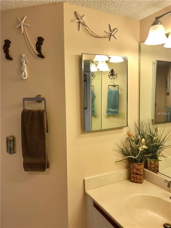 4440 FAIRWAYS BOULEVARD, BRADENTON, Florida 34209, 2 Bedrooms Bedrooms, 7 Rooms Rooms,2 BathroomsBathrooms,Residential,For sale,FAIRWAYS,A4205148