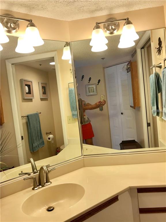 4440 FAIRWAYS BOULEVARD, BRADENTON, Florida 34209, 2 Bedrooms Bedrooms, 7 Rooms Rooms,2 BathroomsBathrooms,Residential,For sale,FAIRWAYS,A4205148