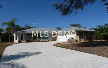 19178 MIDWAY BOULEVARD, PORT CHARLOTTE, Florida 33948, 3 Bedrooms Bedrooms, 8 Rooms Rooms,2 BathroomsBathrooms,Residential,For sale,MIDWAY,C7247435