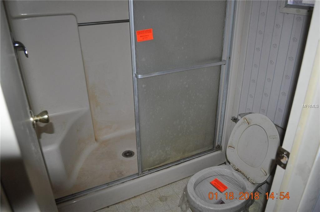 1643 W SCHWARTZ BOULEVARD, LADY LAKE, Florida 32159, 2 Bedrooms Bedrooms, 5 Rooms Rooms,2 BathroomsBathrooms,Residential,For sale,SCHWARTZ,G4851929