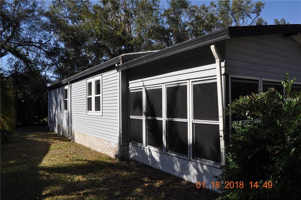 1643 W SCHWARTZ BOULEVARD, LADY LAKE, Florida 32159, 2 Bedrooms Bedrooms, 5 Rooms Rooms,2 BathroomsBathrooms,Residential,For sale,SCHWARTZ,G4851929