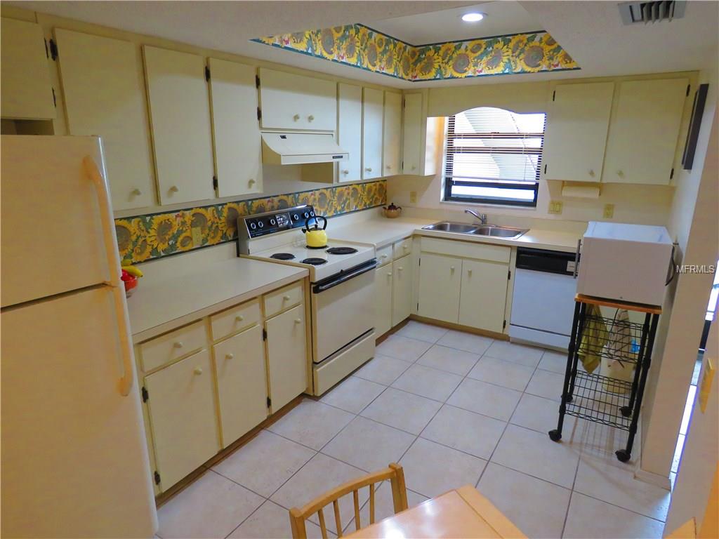 525 BARCELONA AVENUE, VENICE, Florida 34285, 2 Bedrooms Bedrooms, 6 Rooms Rooms,2 BathroomsBathrooms,Residential,For sale,BARCELONA,A4208483