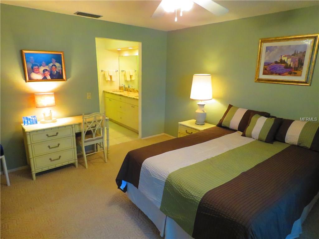 525 BARCELONA AVENUE, VENICE, Florida 34285, 2 Bedrooms Bedrooms, 6 Rooms Rooms,2 BathroomsBathrooms,Residential,For sale,BARCELONA,A4208483