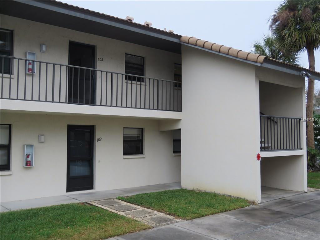 525 BARCELONA AVENUE, VENICE, Florida 34285, 2 Bedrooms Bedrooms, 6 Rooms Rooms,2 BathroomsBathrooms,Residential,For sale,BARCELONA,A4208483