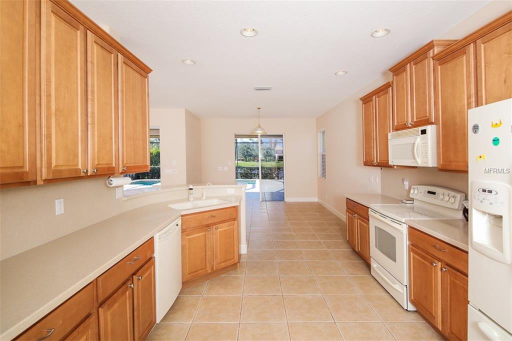 979 SCHERER WAY, OSPREY, Florida 34229, 3 Bedrooms Bedrooms, 8 Rooms Rooms,2 BathroomsBathrooms,Residential,For sale,SCHERER,A4209592