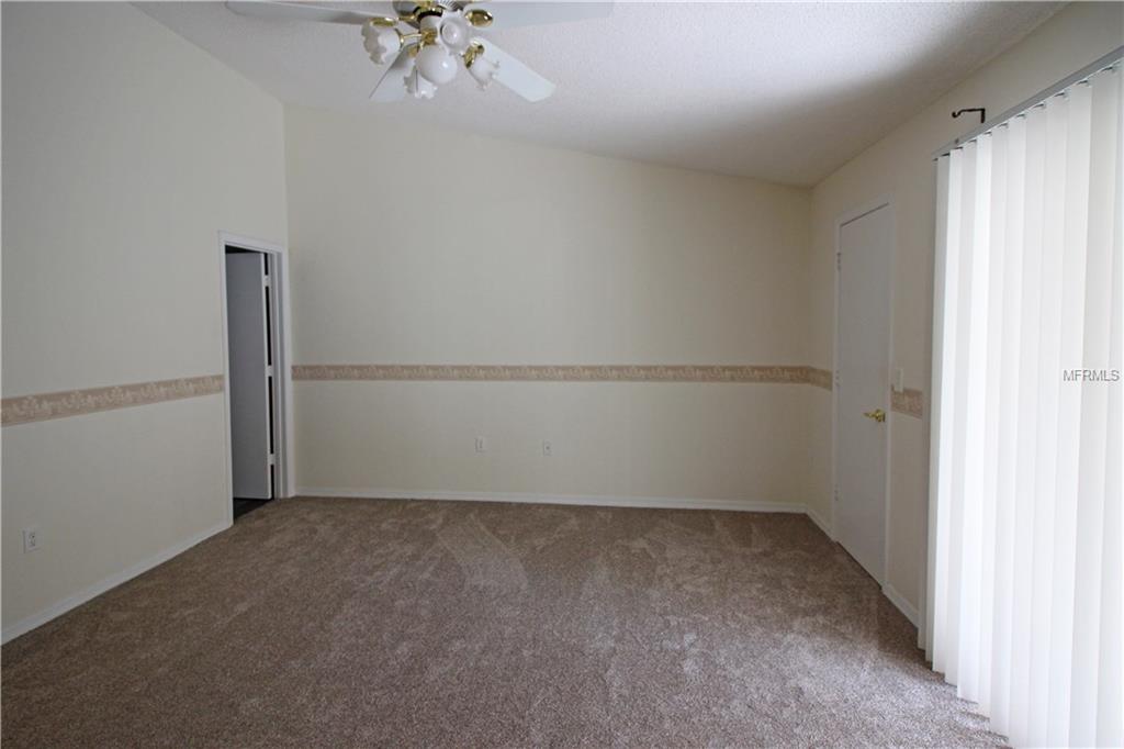 1021 MEADOWOOD POINTE ROAD, LAKELAND, Florida 33811, 3 Bedrooms Bedrooms, 6 Rooms Rooms,2 BathroomsBathrooms,Residential,For sale,MEADOWOOD POINTE,L4725554