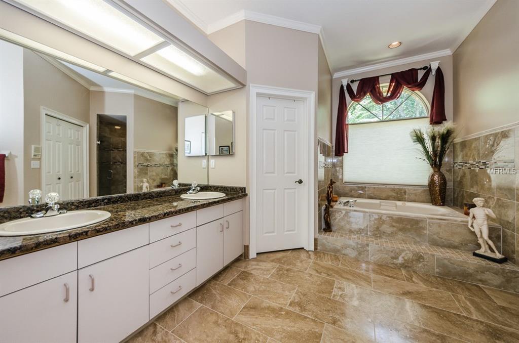 2920 CHANCERY LANE, CLEARWATER, Florida 33759, 4 Bedrooms Bedrooms, 9 Rooms Rooms,3 BathroomsBathrooms,Residential,For sale,CHANCERY,U7817652