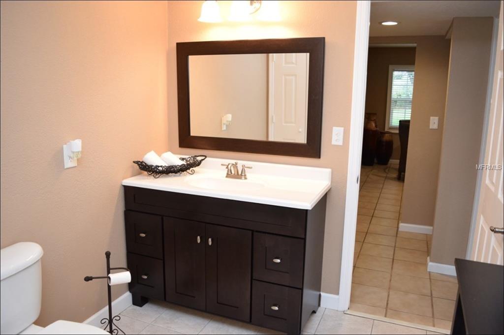 412 OLD MULRENNAN ROAD, VALRICO, Florida 33594, 3 Bedrooms Bedrooms, 7 Rooms Rooms,3 BathroomsBathrooms,Residential,For sale,OLD MULRENNAN,T2903420