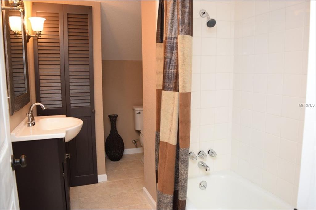 412 OLD MULRENNAN ROAD, VALRICO, Florida 33594, 3 Bedrooms Bedrooms, 7 Rooms Rooms,3 BathroomsBathrooms,Residential,For sale,OLD MULRENNAN,T2903420