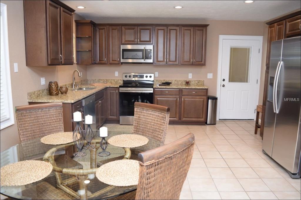 412 OLD MULRENNAN ROAD, VALRICO, Florida 33594, 3 Bedrooms Bedrooms, 7 Rooms Rooms,3 BathroomsBathrooms,Residential,For sale,OLD MULRENNAN,T2903420