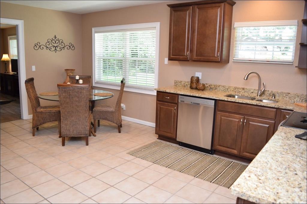 412 OLD MULRENNAN ROAD, VALRICO, Florida 33594, 3 Bedrooms Bedrooms, 7 Rooms Rooms,3 BathroomsBathrooms,Residential,For sale,OLD MULRENNAN,T2903420