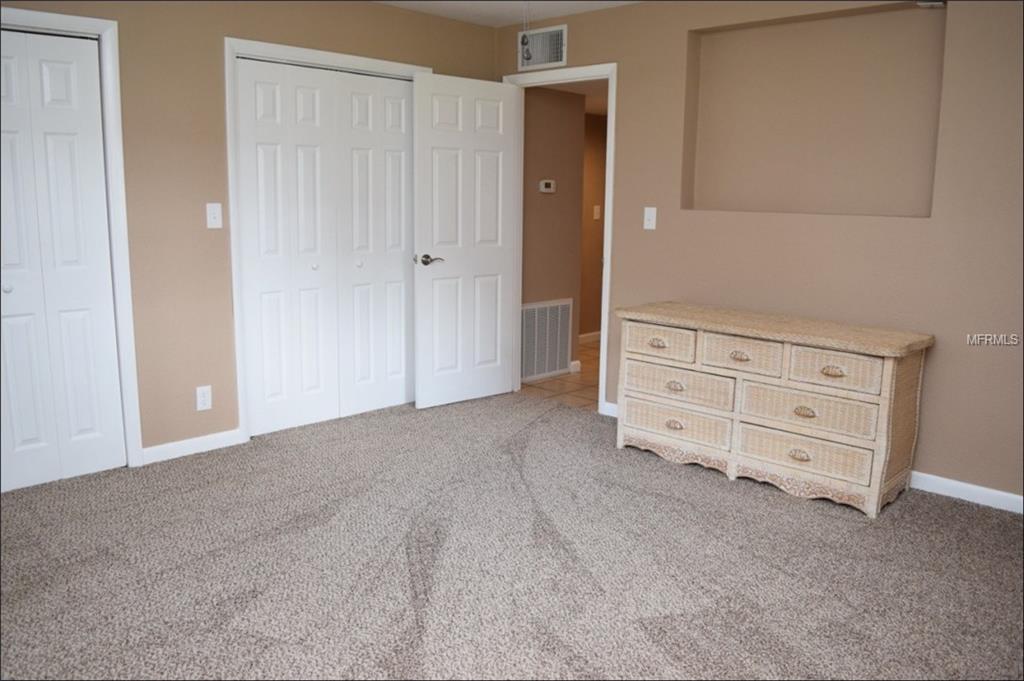 412 OLD MULRENNAN ROAD, VALRICO, Florida 33594, 3 Bedrooms Bedrooms, 7 Rooms Rooms,3 BathroomsBathrooms,Residential,For sale,OLD MULRENNAN,T2903420