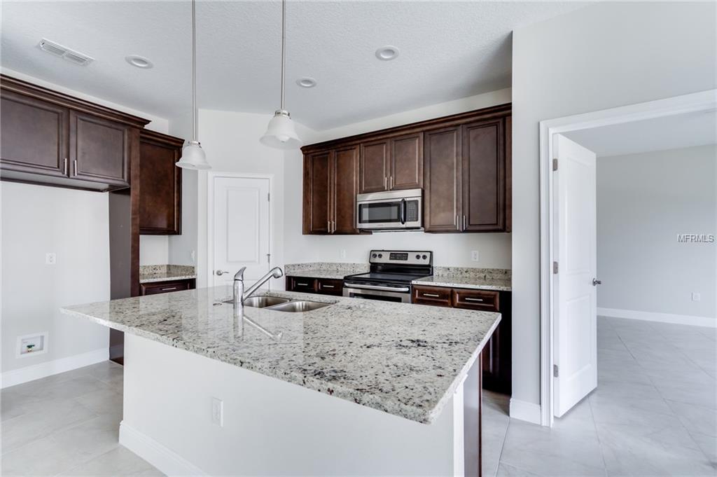 386 BEGONIA COURT, POINCIANA, Florida 34759, 3 Bedrooms Bedrooms, 3 Rooms Rooms,2 BathroomsBathrooms,Residential,For sale,BEGONIA,O5544473