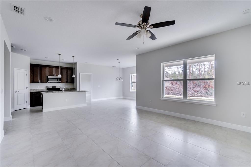 386 BEGONIA COURT, POINCIANA, Florida 34759, 3 Bedrooms Bedrooms, 3 Rooms Rooms,2 BathroomsBathrooms,Residential,For sale,BEGONIA,O5544473