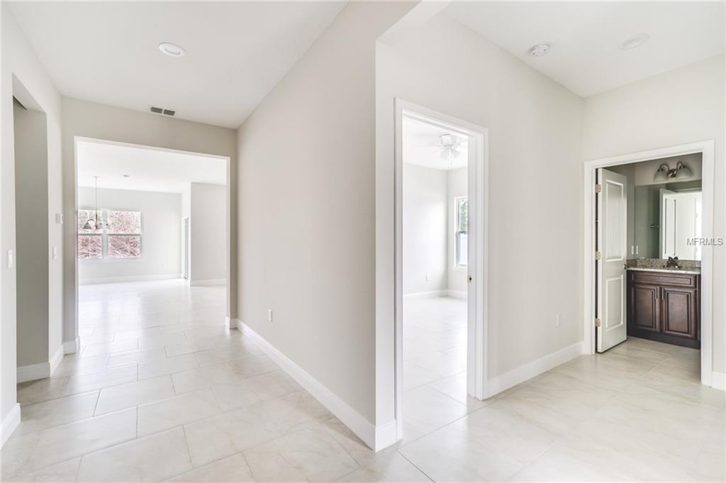 386 BEGONIA COURT, POINCIANA, Florida 34759, 3 Bedrooms Bedrooms, 3 Rooms Rooms,2 BathroomsBathrooms,Residential,For sale,BEGONIA,O5544473