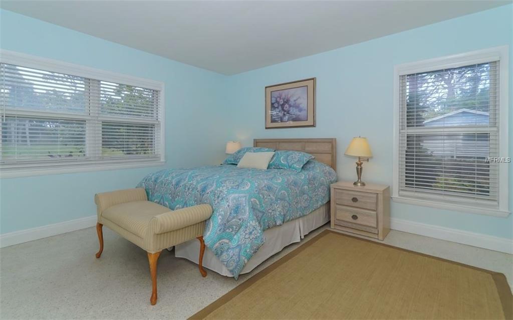 7337 PHILLIPS STREET, SARASOTA, Florida 34243, 3 Bedrooms Bedrooms, 7 Rooms Rooms,2 BathroomsBathrooms,Residential,For sale,PHILLIPS,A4201768