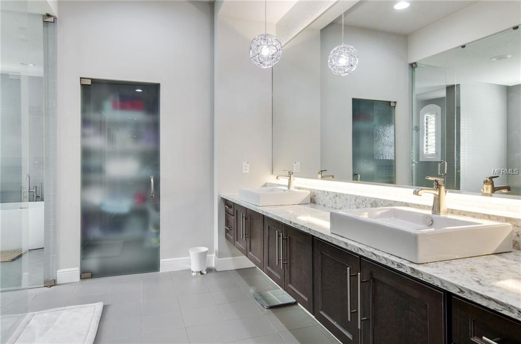 19315 SHORTLEAF PINE LANE, ODESSA, Florida 33556, 4 Bedrooms Bedrooms, 10 Rooms Rooms,3 BathroomsBathrooms,Residential,For sale,SHORTLEAF PINE,T2918091