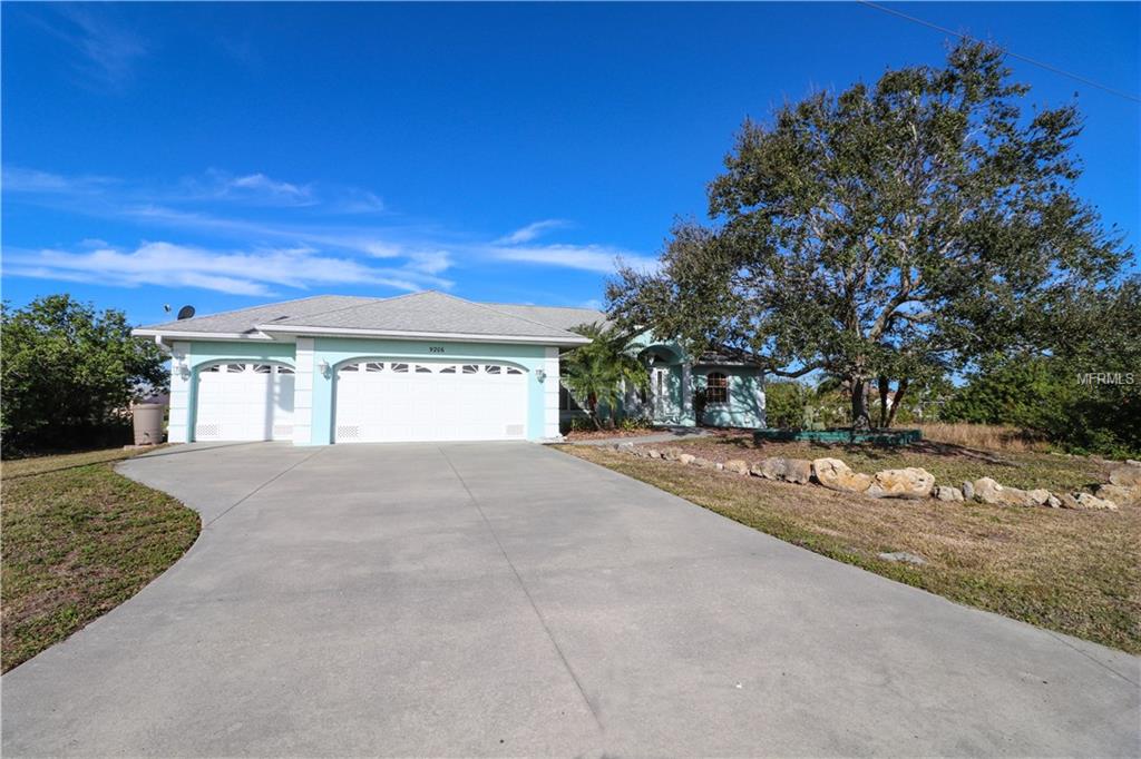 9206 ROSEBUD CIRCLE, PORT CHARLOTTE, Florida 33981, 3 Bedrooms Bedrooms, 6 Rooms Rooms,2 BathroomsBathrooms,Residential,For sale,ROSEBUD,D5922436