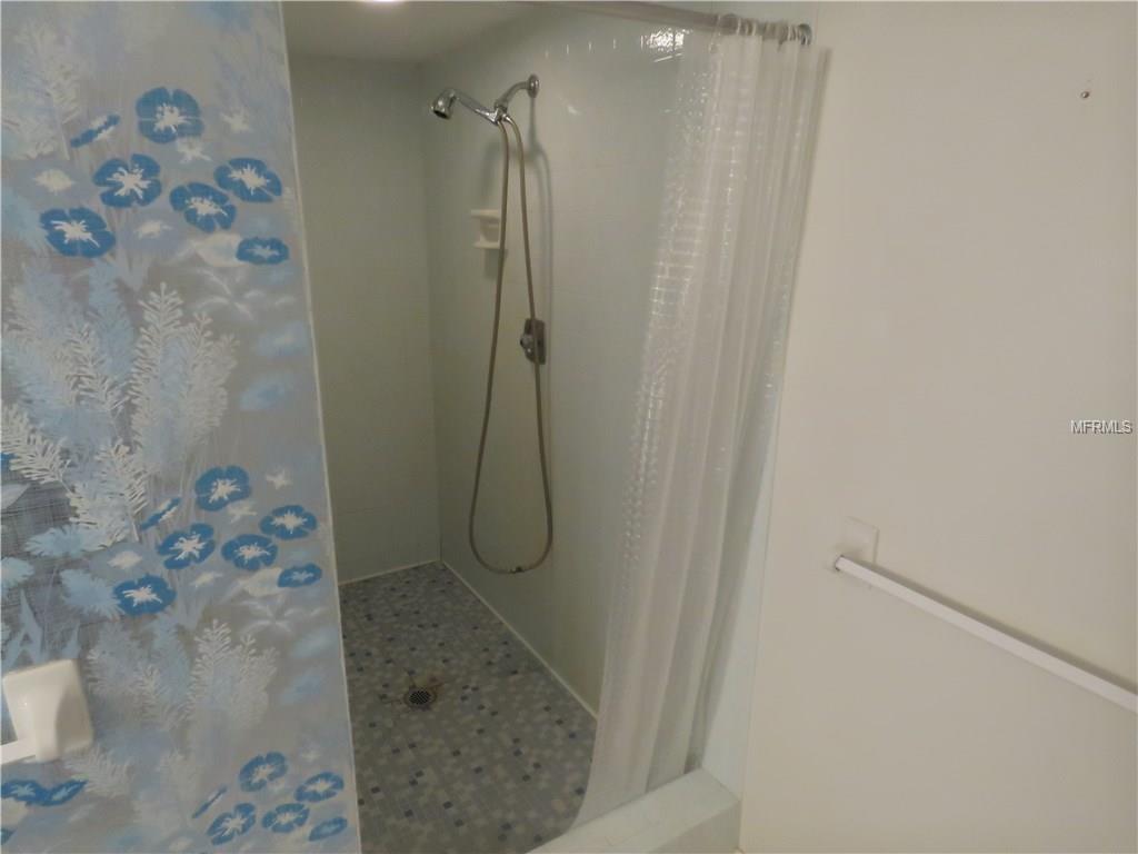 248 COWRY ROAD, VENICE, Florida 34293, 2 Bedrooms Bedrooms, 8 Rooms Rooms,2 BathroomsBathrooms,Residential,For sale,COWRY,A4209134