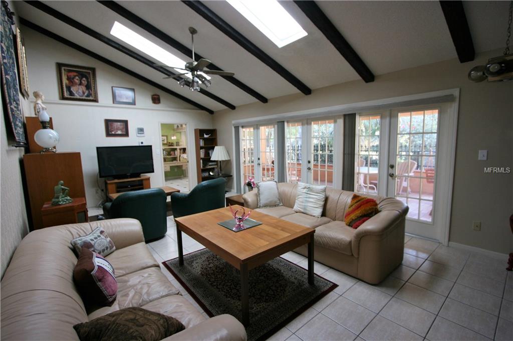 500 ROYAL PALM COURT, LONGWOOD, Florida 32779, 4 Bedrooms Bedrooms, 9 Rooms Rooms,2 BathroomsBathrooms,Residential,For sale,ROYAL PALM,O5561103